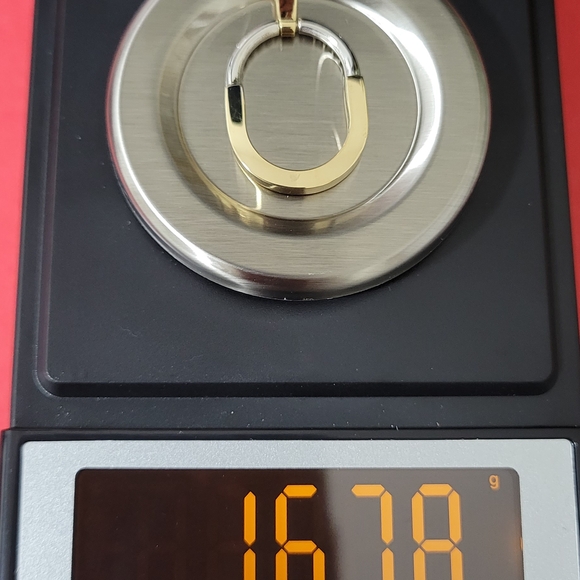 18K Two-Tone Japan Gold Oval Pendant - Picture 11 of 13